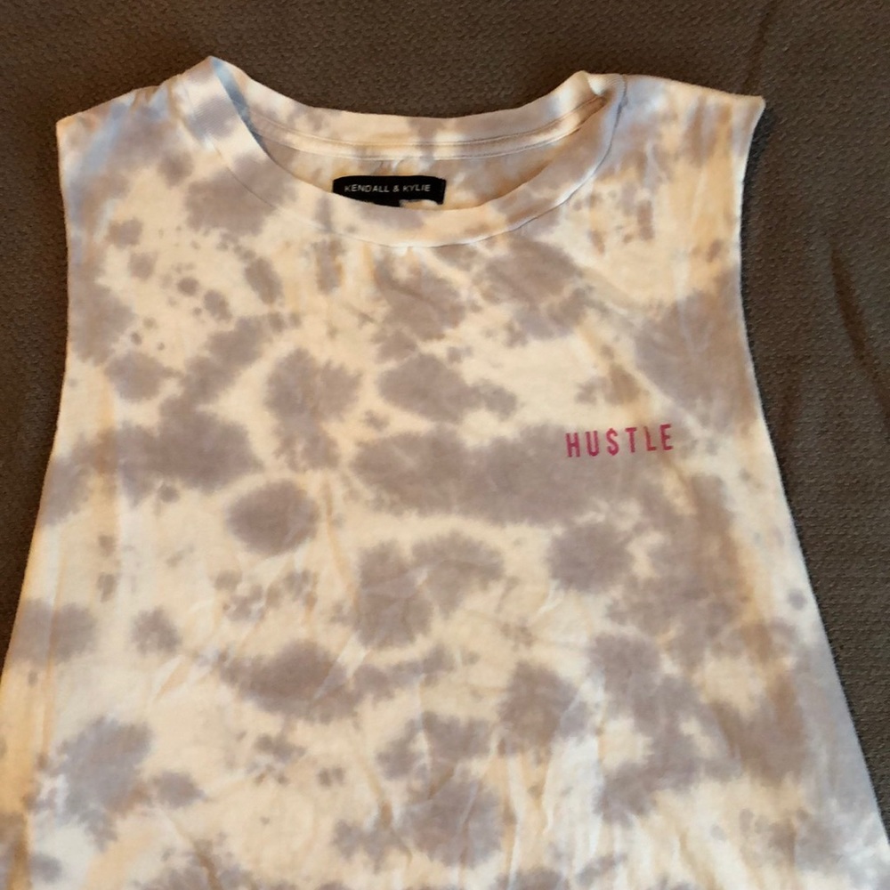 Kendall and Kylie HU$TLE muscle tee